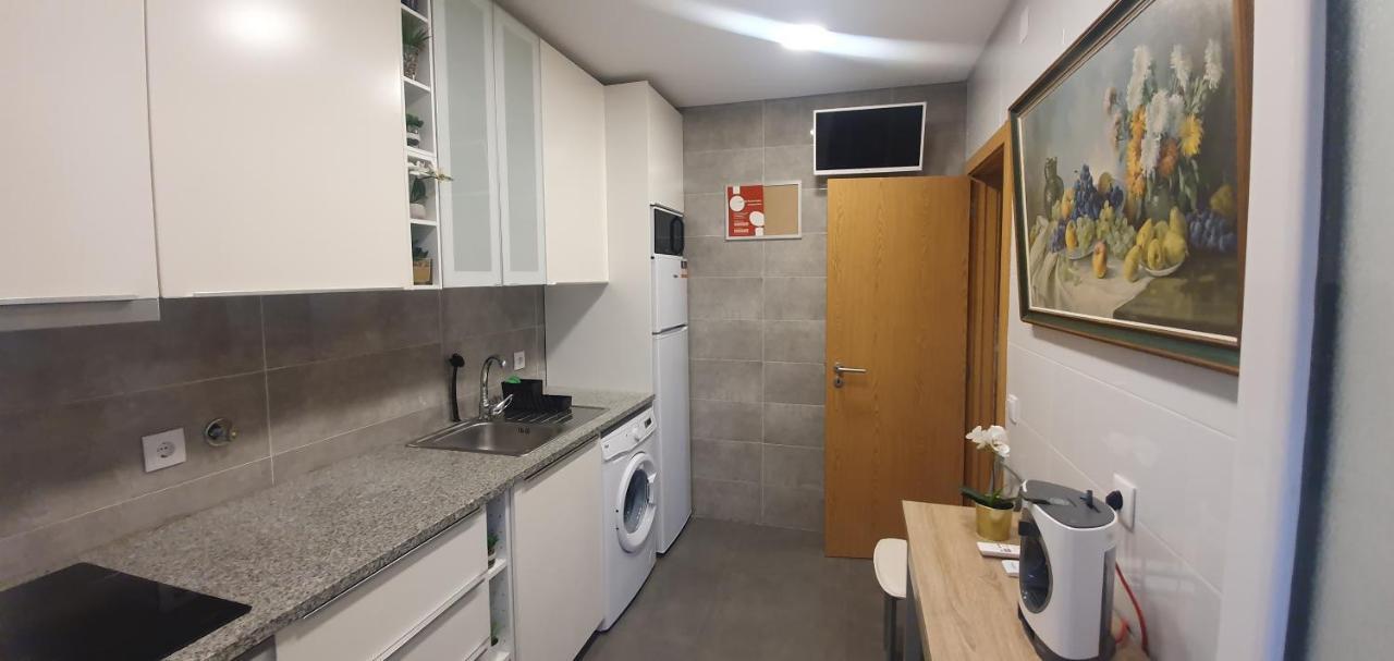 Afonso Galo Guest Apartments II Almada Kültér fotó