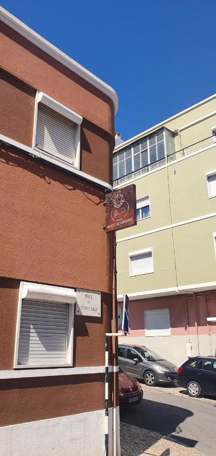 Afonso Galo Guest Apartments II Almada Kültér fotó